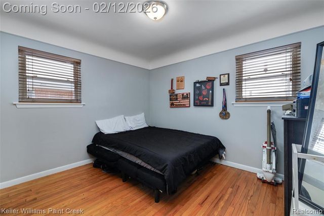 29336 Rosebriar Street, Saint Clair Shores, MI 48081