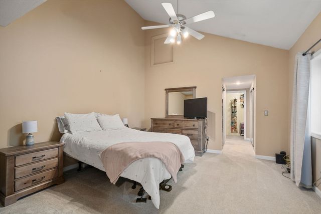 7 Gentry Ln 7, Uxbridge, MA 01569