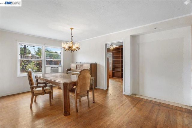 18028 18028 Almond Rd, Castro Valley, CA 94546