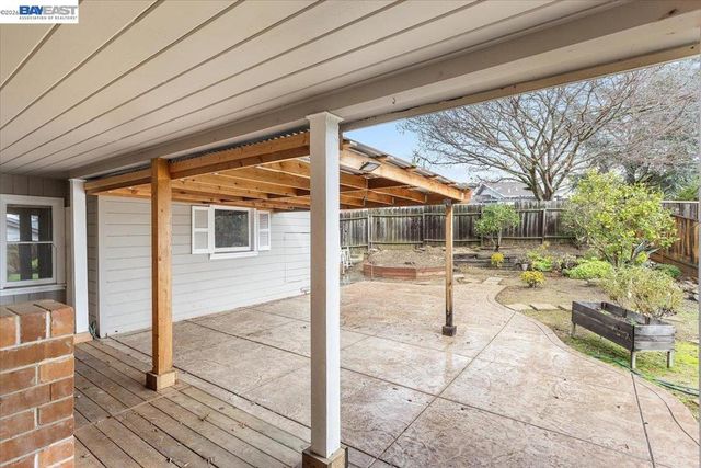 18028 18028 Almond Rd, Castro Valley, CA 94546