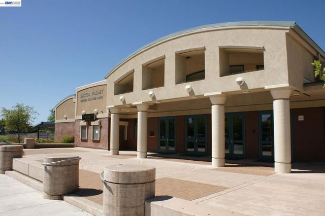 18028 18028 Almond Rd, Castro Valley, CA 94546