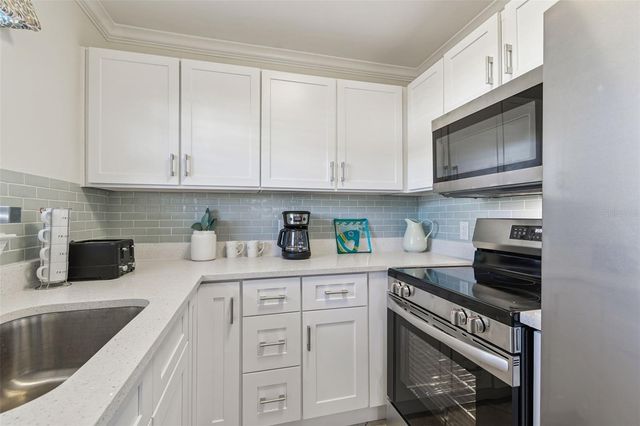 19417 GULF BOULEVARD F107, Indian Shores, FL 33785