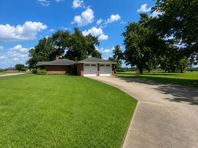 2947 Turtle Creek Drive, Wharton, TX 77488