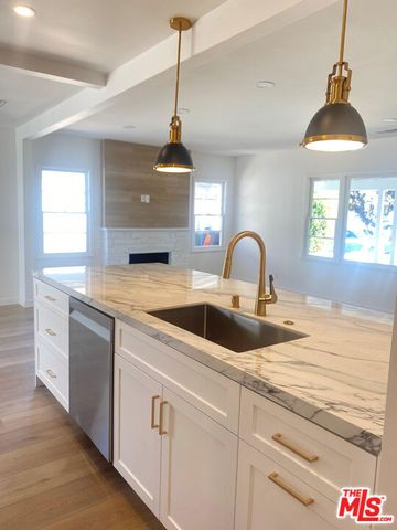 2218 24th Street, Santa Monica, CA 90405