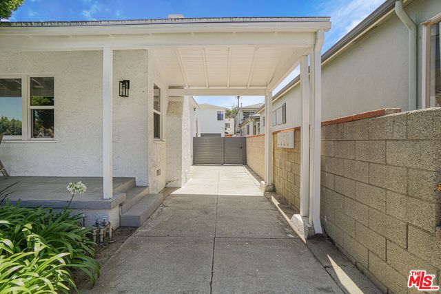 2218 24th Street, Santa Monica, CA 90405