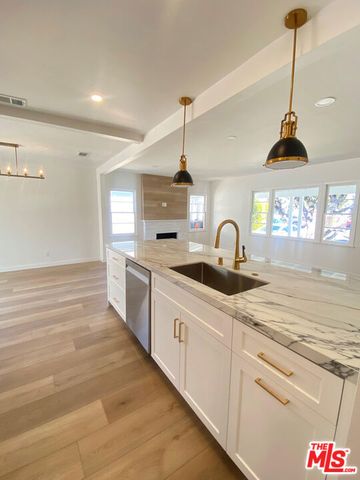 2218 24th Street, Santa Monica, CA 90405