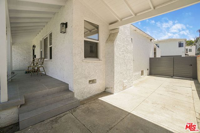 2218 24th Street, Santa Monica, CA 90405