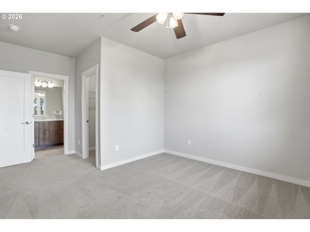 16417 Nw CHADWICK Way 203, Portland, OR 97229