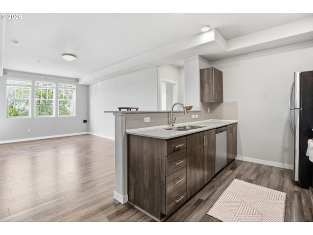 16417 Nw CHADWICK Way 203, Portland, OR 97229