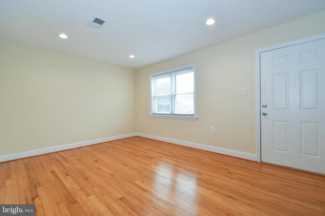 234 CAMERON ST, Berryville, VA 22611