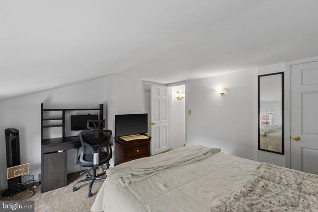 2223 FLEET ST, Baltimore, MD 21231