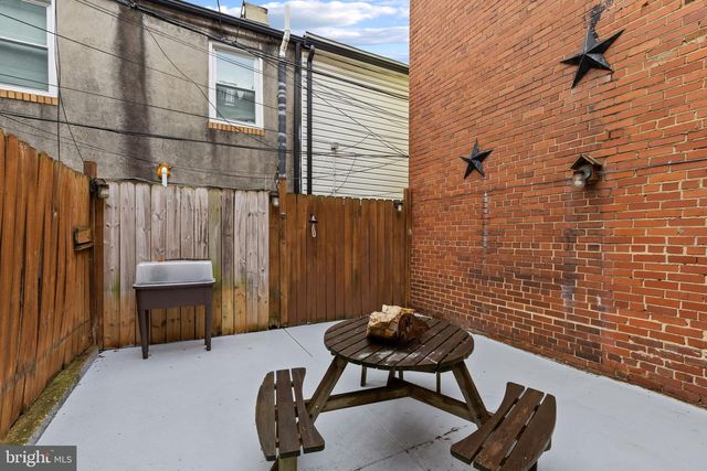 2223 FLEET ST, Baltimore, MD 21231