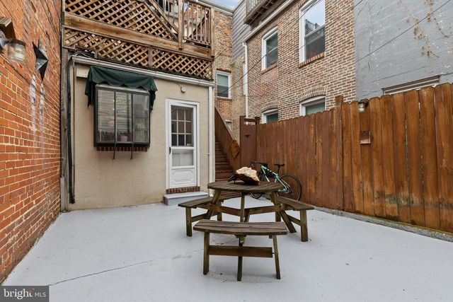 2223 FLEET ST, Baltimore, MD 21231