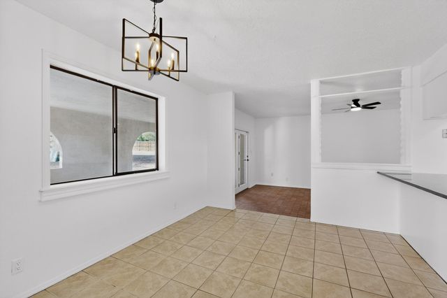 1401 35th Circle SE, Rio Rancho, NM 87124