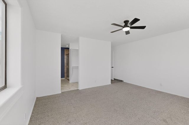 1401 35th Circle SE, Rio Rancho, NM 87124