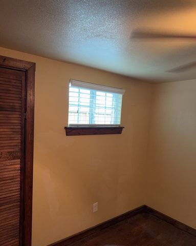 625 Redbud Lane 19, Grapevine, TX 76051