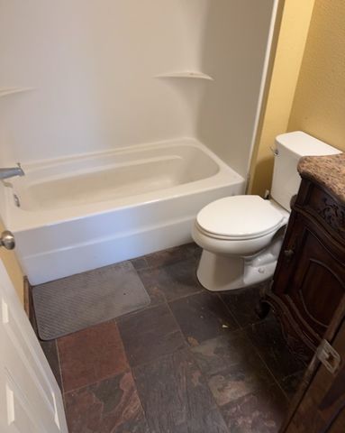 625 Redbud Lane 19, Grapevine, TX 76051
