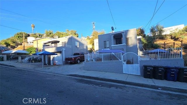 1022 Geraghty Avenue, Los Angeles, CA 90063