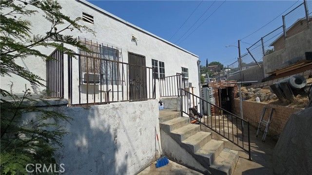 1022 Geraghty Avenue, Los Angeles, CA 90063