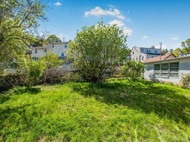 1109 AKA 1111 Nepperhan Avenue, Yonkers, NY 10703