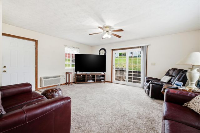 46 Thomas Avenue, Huntington, WV 25705