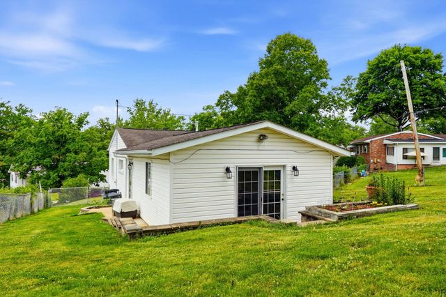 46 Thomas Avenue, Huntington, WV 25705