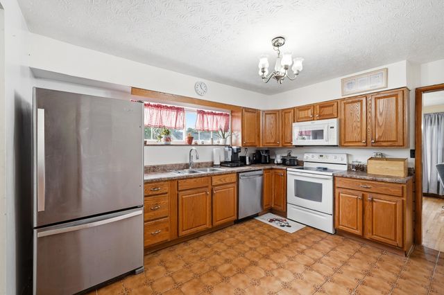 46 Thomas Avenue, Huntington, WV 25705