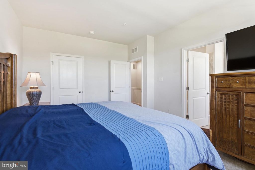 Image 17 of property listing at 2213 WELBY CT, Odenton, MD 21113