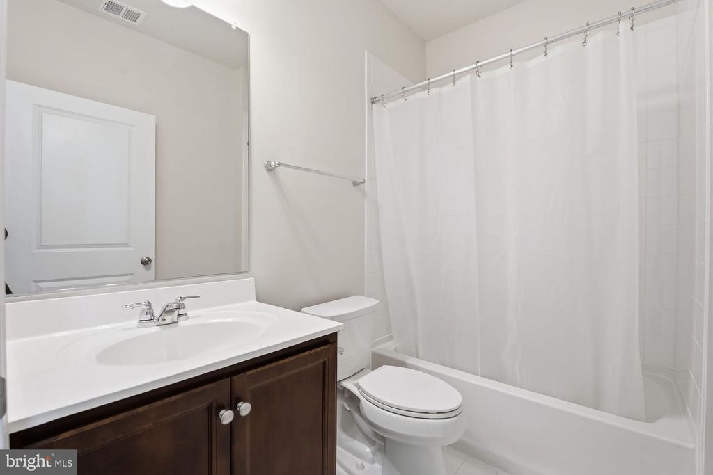 Image 24 of property listing at 2213 WELBY CT, Odenton, MD 21113