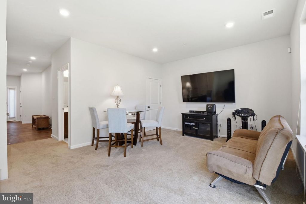 Image 29 of property listing at 2213 WELBY CT, Odenton, MD 21113