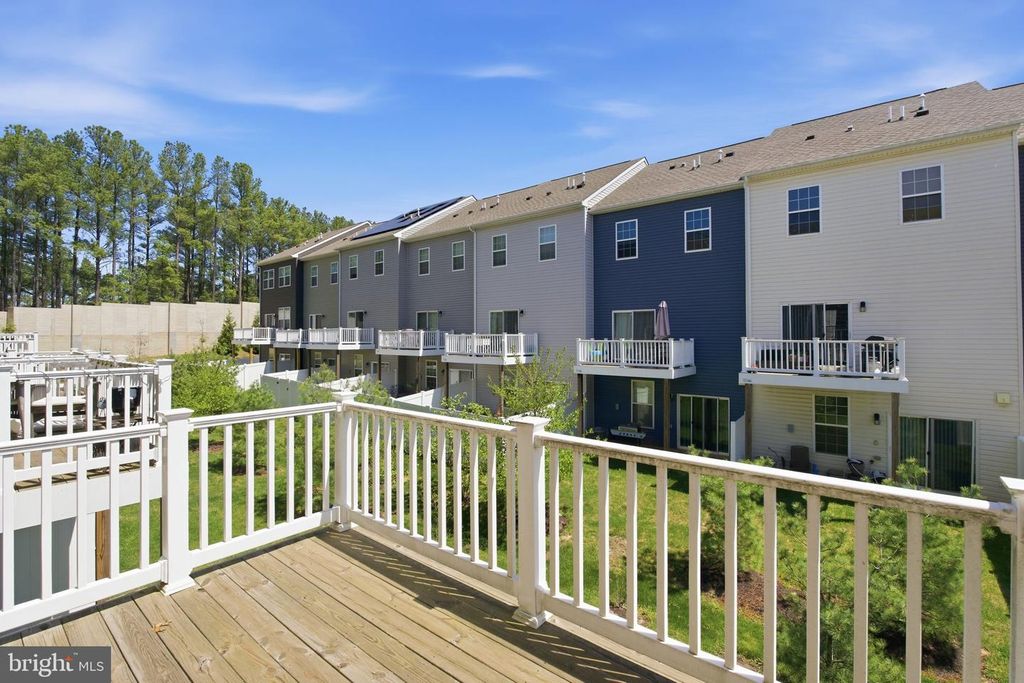 Image 32 of property listing at 2213 WELBY CT, Odenton, MD 21113