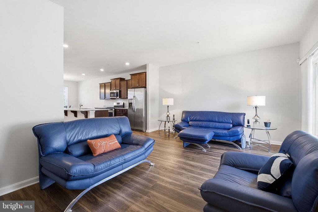 Image 9 of property listing at 2213 WELBY CT, Odenton, MD 21113