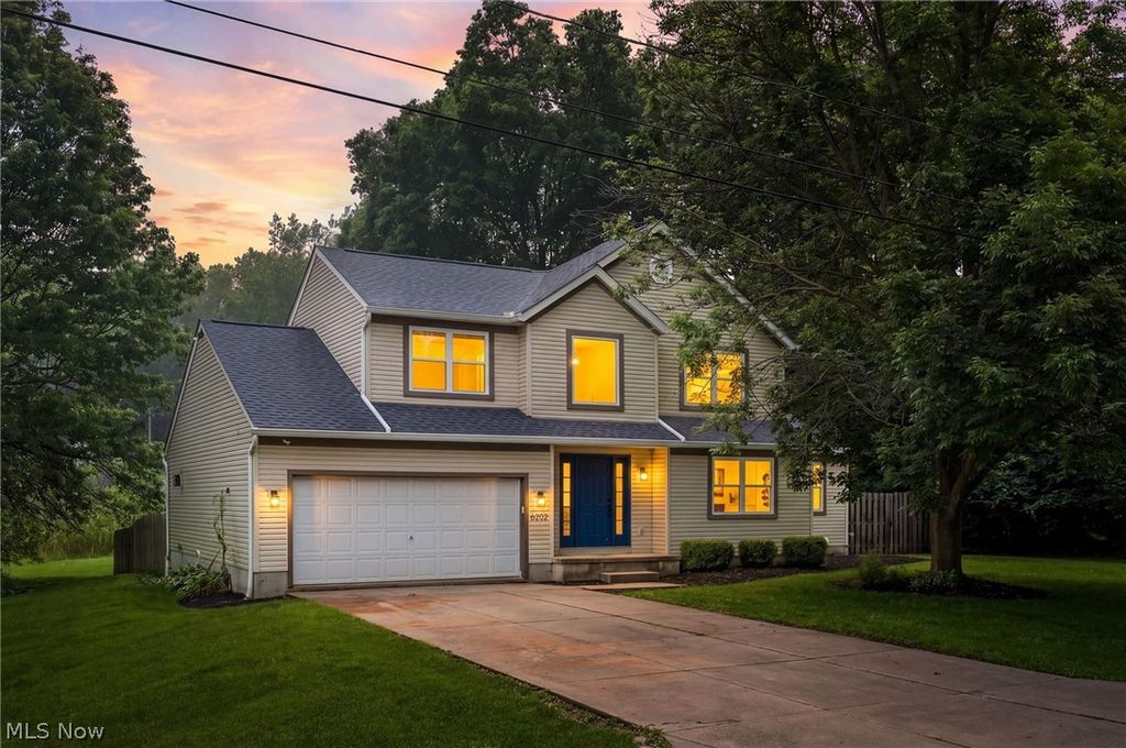 6202 2nd Avenue, Kent, OH 44240