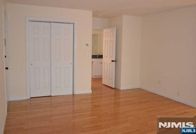 10A S Irving Street 10A, Ridgewood, NJ 07450