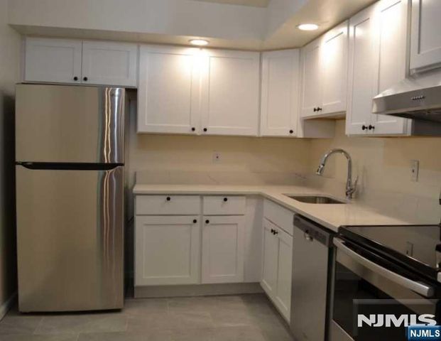 10A S Irving Street 10A, Ridgewood, NJ 07450