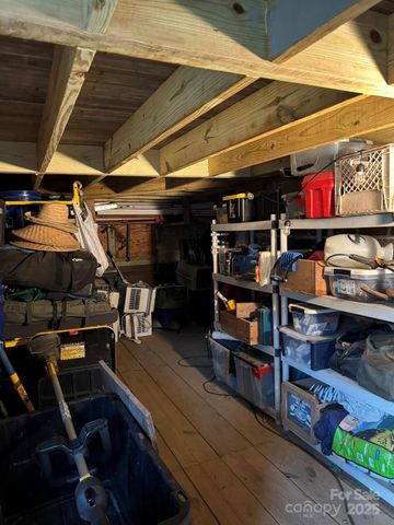 16 Drury Lane, Sylva, NC 28779