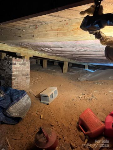 16 Drury Lane, Sylva, NC 28779