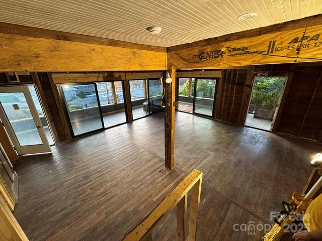 16 Drury Lane, Sylva, NC 28779