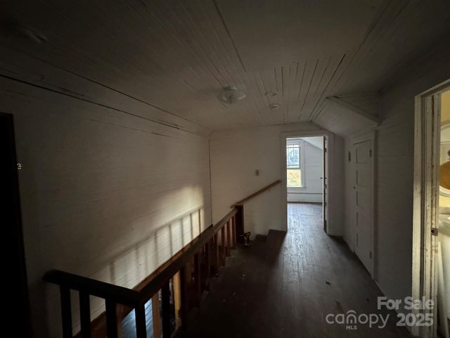 16 Drury Lane, Sylva, NC 28779