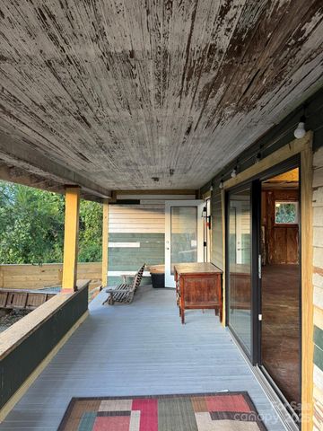 16 Drury Lane, Sylva, NC 28779