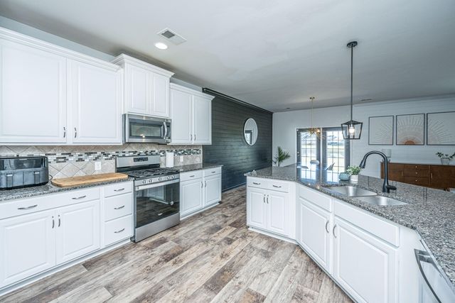 456 Flat Rock Lane, Summerville, SC 29486
