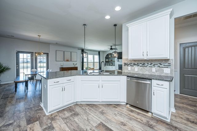 456 Flat Rock Lane, Summerville, SC 29486