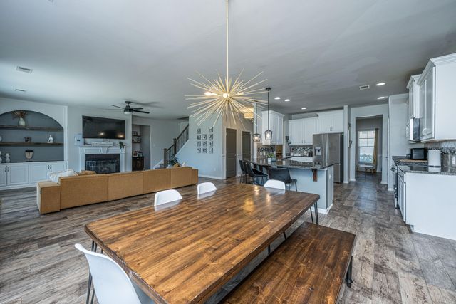456 Flat Rock Lane, Summerville, SC 29486
