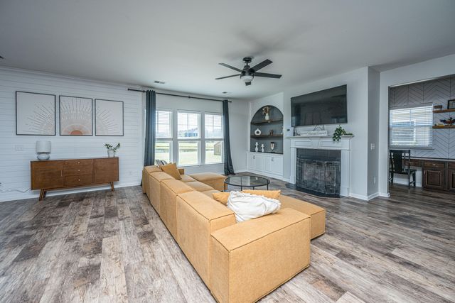 456 Flat Rock Lane, Summerville, SC 29486