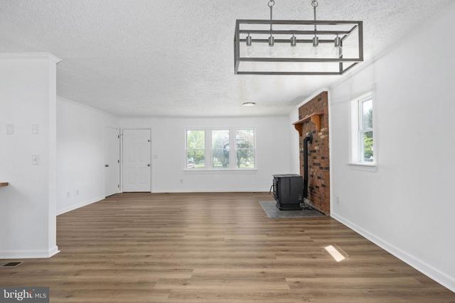 11101 CREST LN, Bealeton, VA 22712