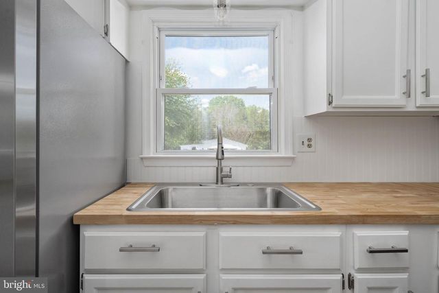 11101 CREST LN, Bealeton, VA 22712