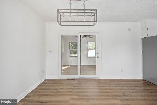 11101 CREST LN, Bealeton, VA 22712
