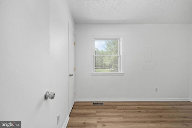11101 CREST LN, Bealeton, VA 22712