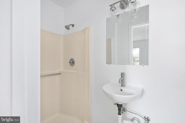 11101 CREST LN, Bealeton, VA 22712