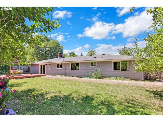 3295 POTTER St, Eugene, OR 97405